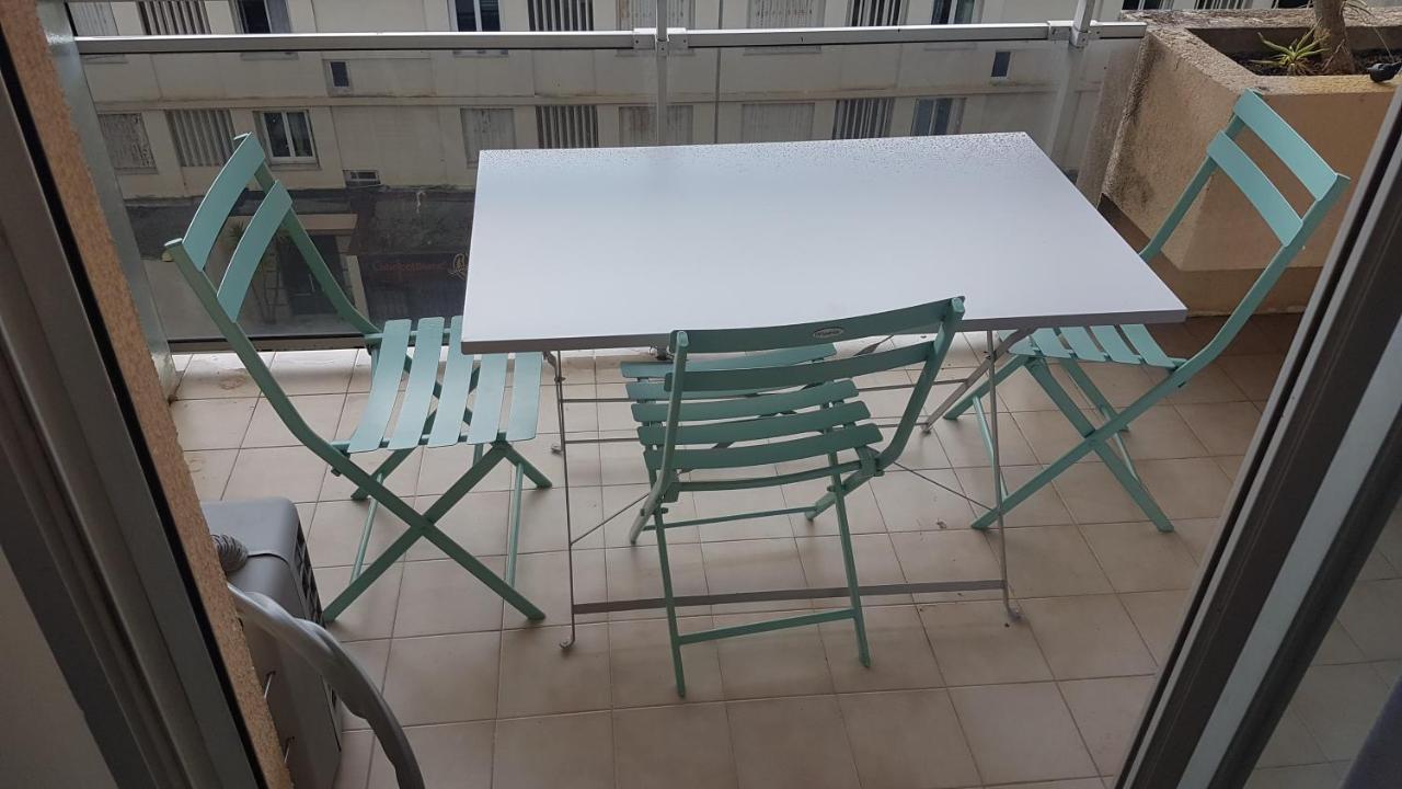 Studio 3 Personnes Proche Tram Et Bus Apartment Nisa Exterior foto